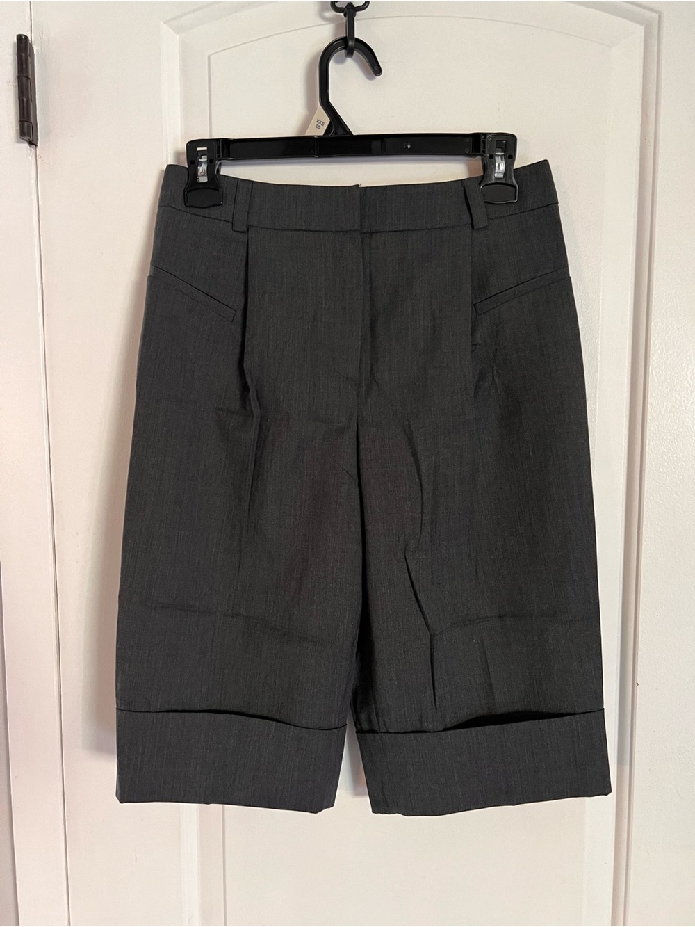 Paul & Joe Women Charcoal Gray Tailored Flat-Front Shorts - Picture 4 of 5